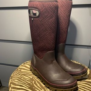 Size 8 ladies bogs